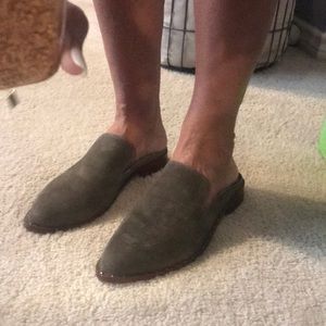 NWT OLIVE color Mules with stud details!! CUTE